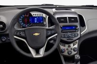 chevrolet aveo 2014-salon