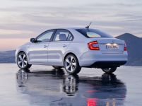 Skoda-Rapid-2014-2